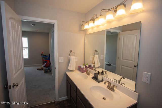 10007 Tuscany Ridge Ct, Louisville, KY 40291