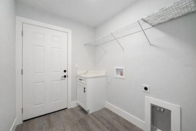 2121 SW HILLIARD AVENUE, Dunnellon, FL 34431