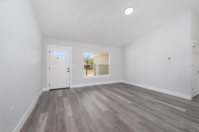 2121 SW HILLIARD AVENUE, Dunnellon, FL 34431