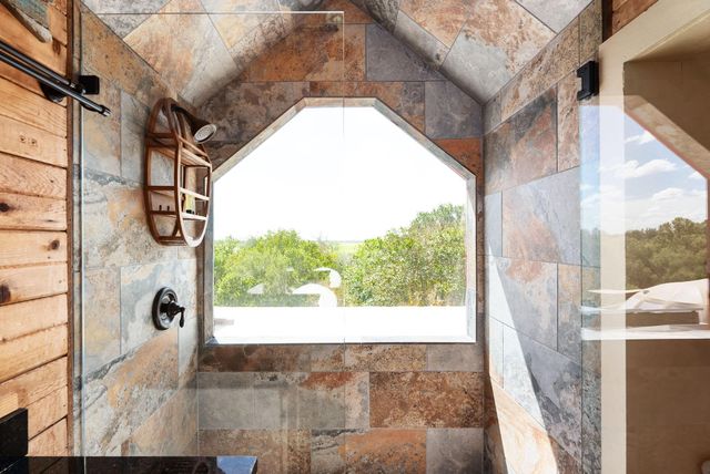 123 El Camino River RD, Bastrop, TX 78602