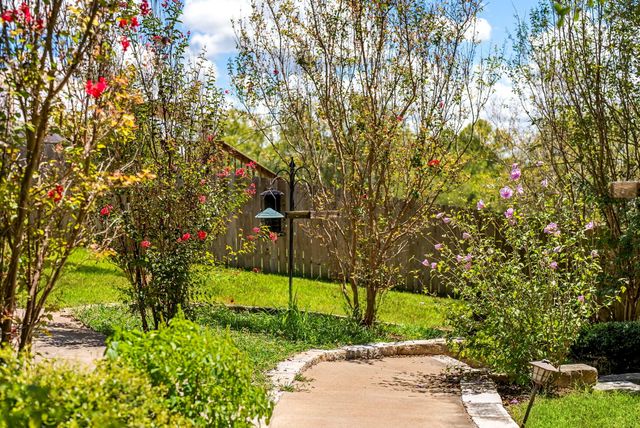 123 El Camino River RD, Bastrop, TX 78602