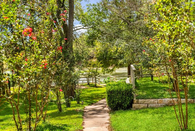 123 El Camino River RD, Bastrop, TX 78602