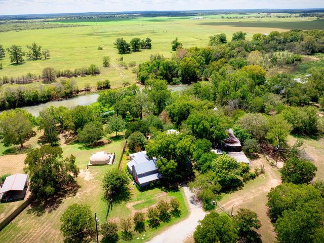 123 El Camino River RD, Bastrop, TX 78602