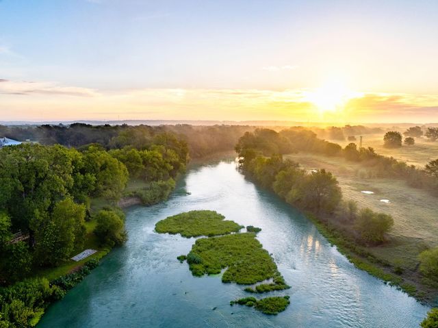 123 El Camino River RD, Bastrop, TX 78602