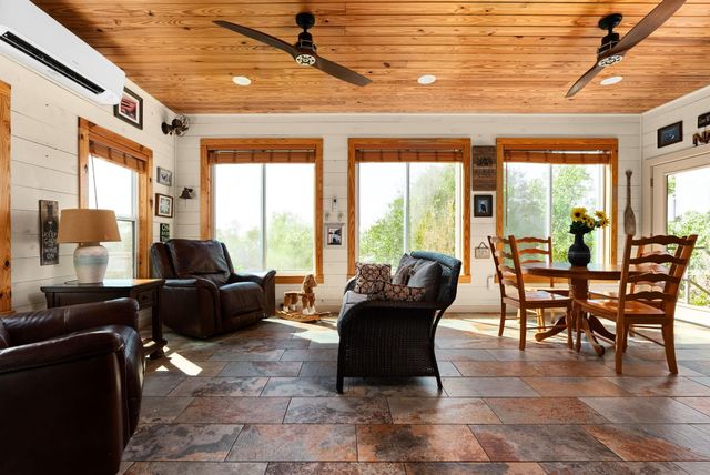 123 El Camino River RD, Bastrop, TX 78602