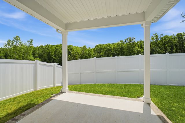 7232 Fairlawn Dr, Fairview, TN 37062