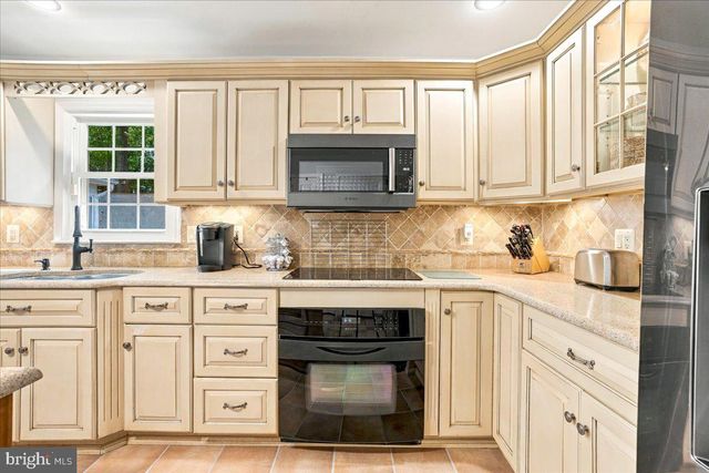 10712 GAME PRESERVE RD, Gaithersburg, MD 20879