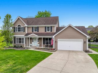 1028 Brewer Court, West Dundee, IL 60118