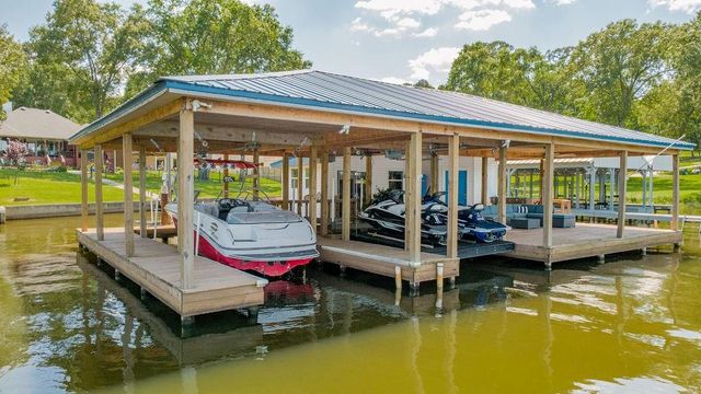 16863 Wilson Road, Tyler, TX 75707