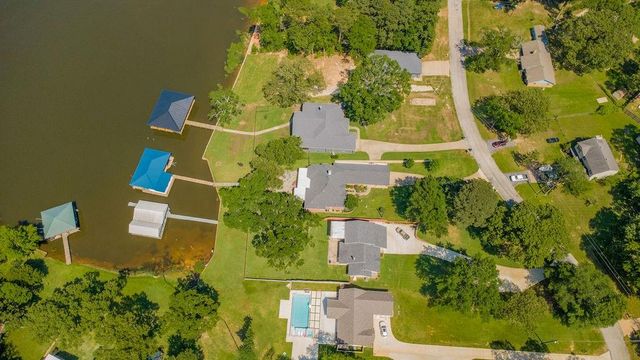16863 Wilson Road, Tyler, TX 75707