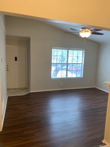 11610 Vance Jackson Rd Apt 628, San Antonio, TX 78230