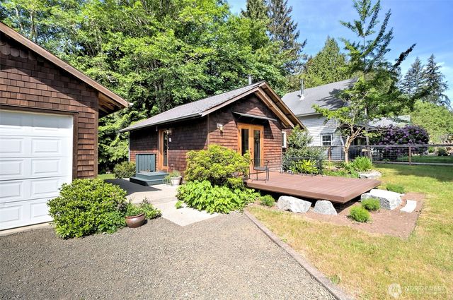 31 NE Spar Tree Drive, Tahuya, WA 98588