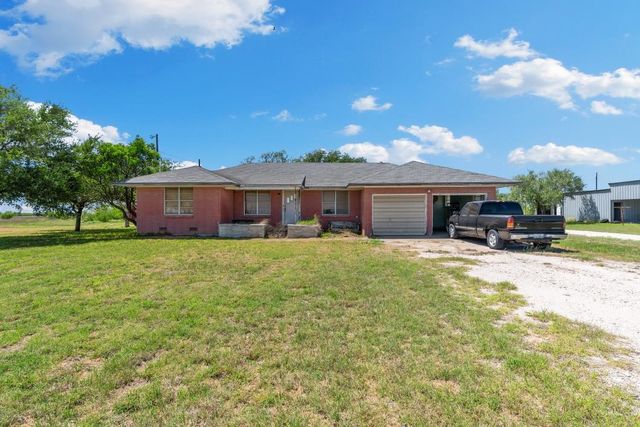 1527 N 738, Orange Grove, TX 78372