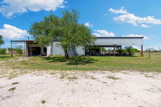 1527 N 738, Orange Grove, TX 78372