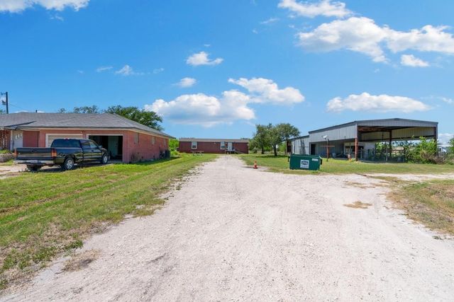 1527 N 738, Orange Grove, TX 78372