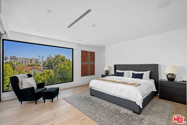 1603 N Fairfax Avenue, Los Angeles, CA 90046