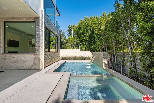 1603 N Fairfax Avenue, Los Angeles, CA 90046