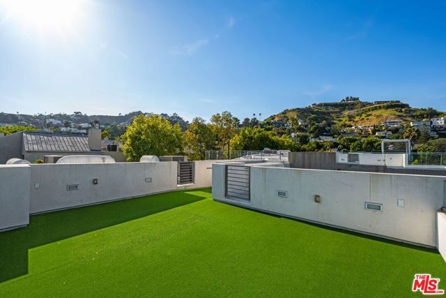 1603 N Fairfax Avenue, Los Angeles, CA 90046