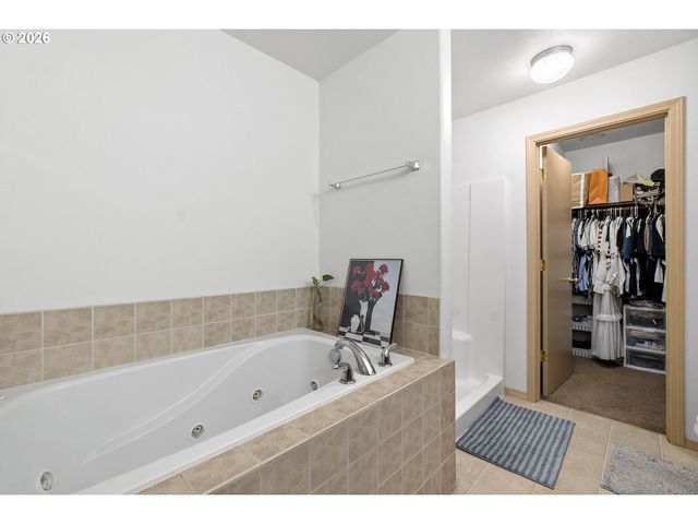3349 Se 143RD Ave, Portland, OR 97236