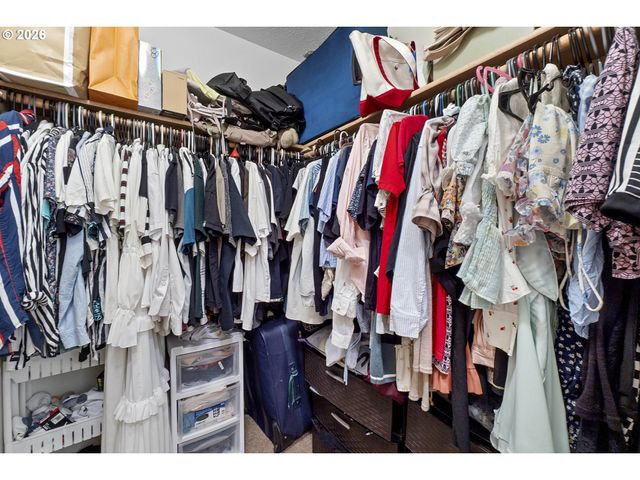 3349 Se 143RD Ave, Portland, OR 97236