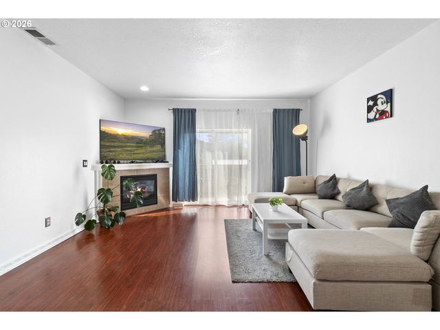 3349 Se 143RD Ave, Portland, OR 97236