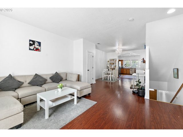 3349 Se 143RD Ave, Portland, OR 97236