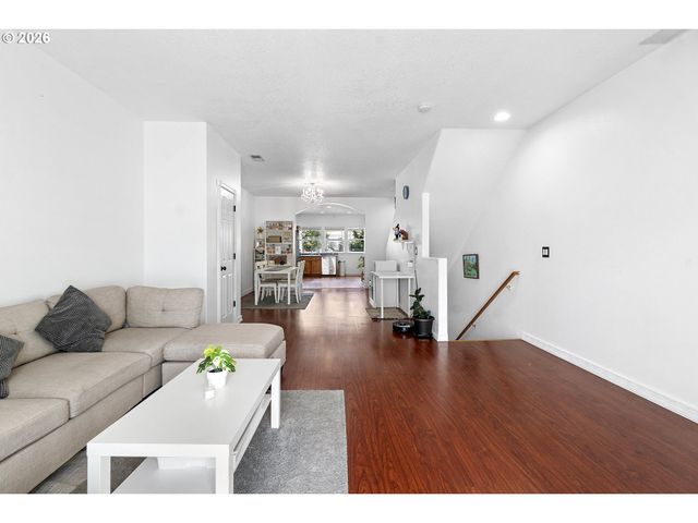 3349 Se 143RD Ave, Portland, OR 97236