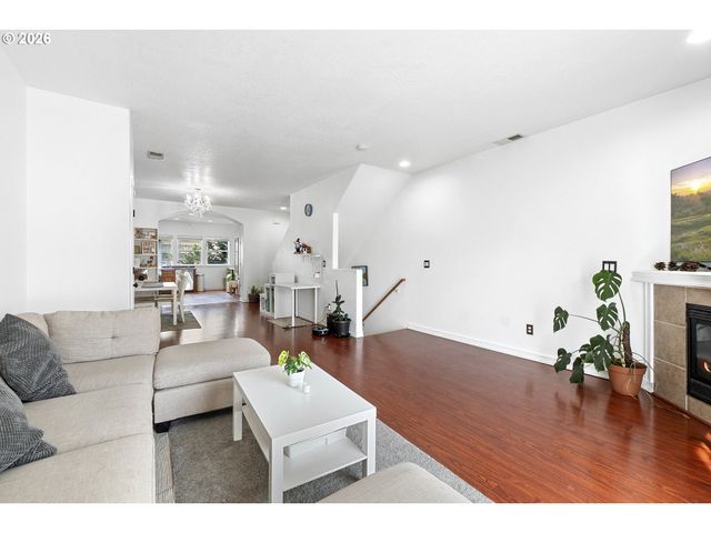 3349 Se 143RD Ave, Portland, OR 97236