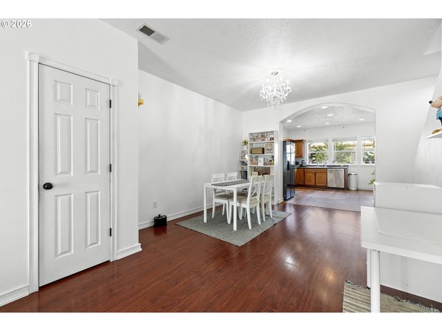 3349 Se 143RD Ave, Portland, OR 97236
