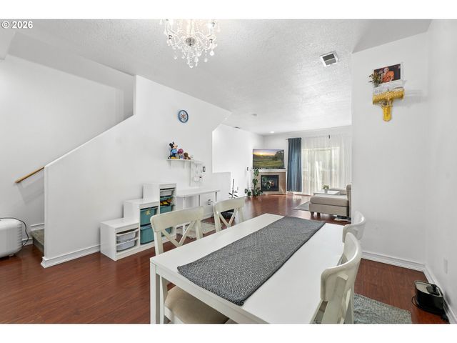 3349 Se 143RD Ave, Portland, OR 97236