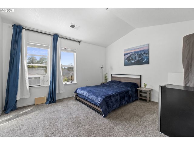 3349 Se 143RD Ave, Portland, OR 97236