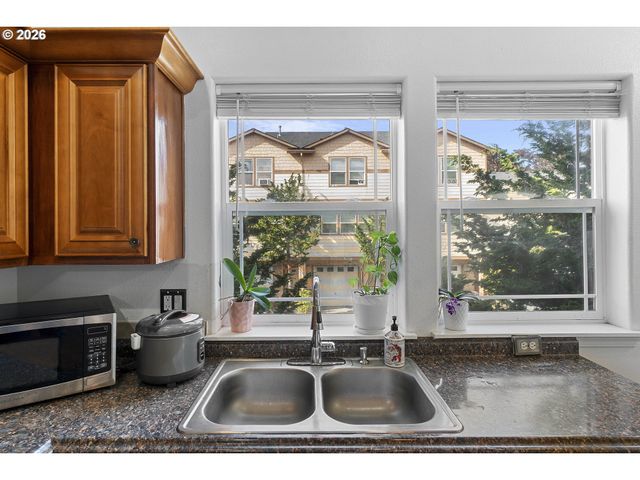 3349 Se 143RD Ave, Portland, OR 97236