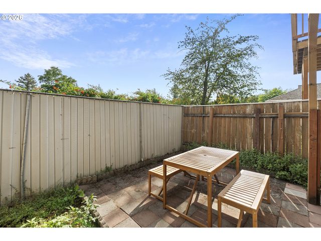 3349 Se 143RD Ave, Portland, OR 97236
