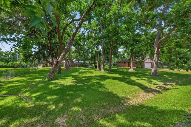 00 Humble Drive, West Columbia, TX 77486