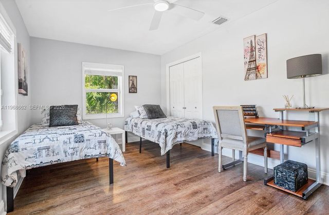 2450 NE 18th St, Pompano Beach, FL 33062