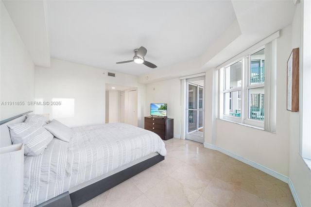 19900 E Country Club Drive 816, Aventura, FL 33180