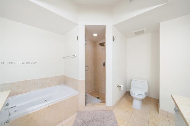 19900 E Country Club Drive 816, Aventura, FL 33180