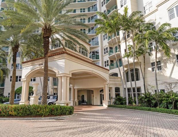 19900 E Country Club Drive 816, Aventura, FL 33180
