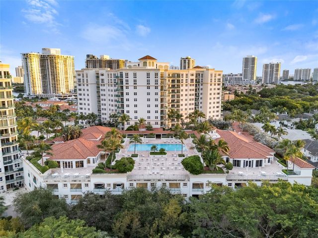 19900 E Country Club Drive 816, Aventura, FL 33180
