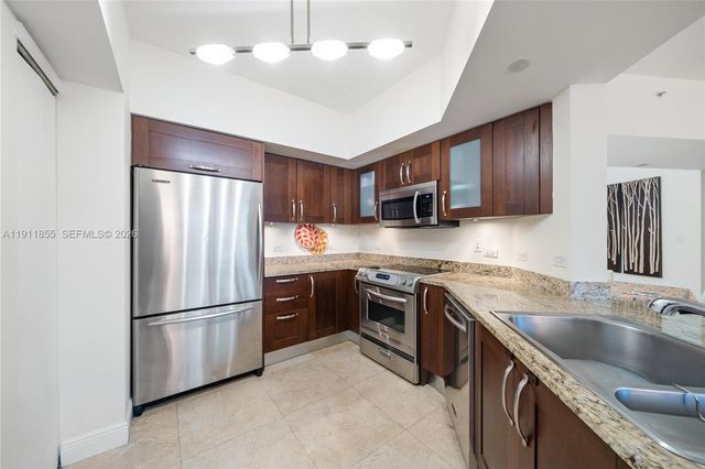19900 E Country Club Drive 816, Aventura, FL 33180