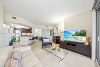 19900 E Country Club Drive 816, Aventura, FL 33180