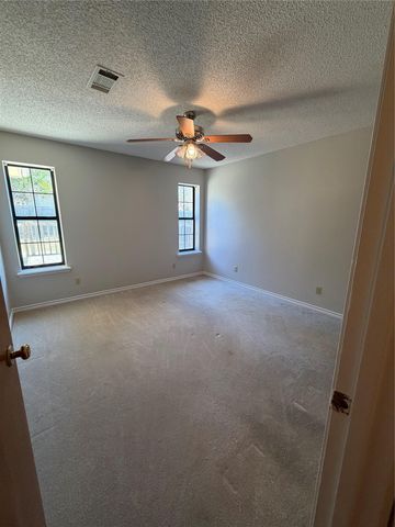 718 Brazos ST, Rockdale, TX 76567