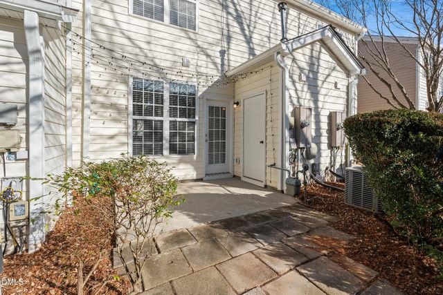 5733 Corbon Crest Lane, Raleigh, NC 27612