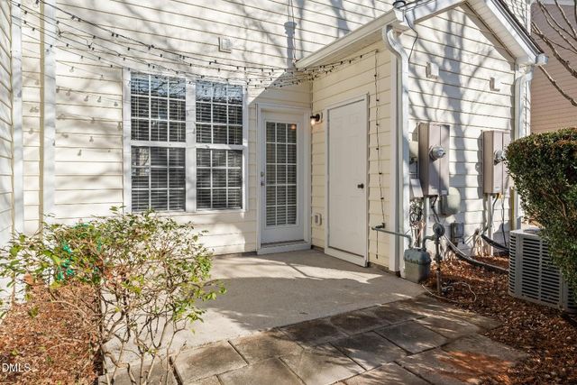 5733 Corbon Crest Lane, Raleigh, NC 27612