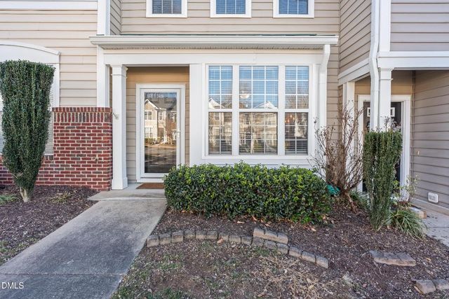 5733 Corbon Crest Lane, Raleigh, NC 27612