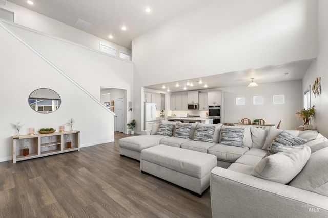 3410 S Rosa Parks Way, Nampa, ID 83687