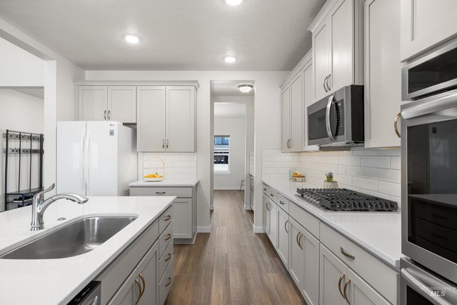 3410 S Rosa Parks Way, Nampa, ID 83687