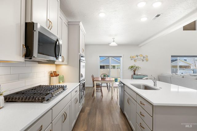 3410 S Rosa Parks Way, Nampa, ID 83687