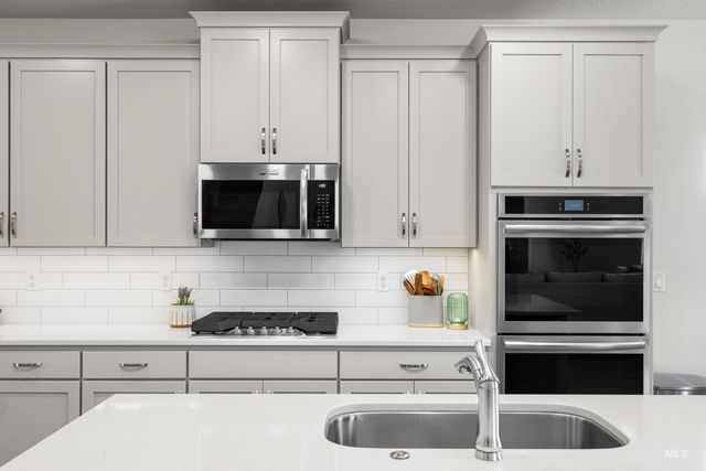 3410 S Rosa Parks Way, Nampa, ID 83687