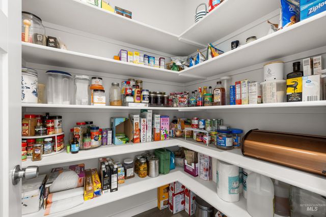 3410 S Rosa Parks Way, Nampa, ID 83687